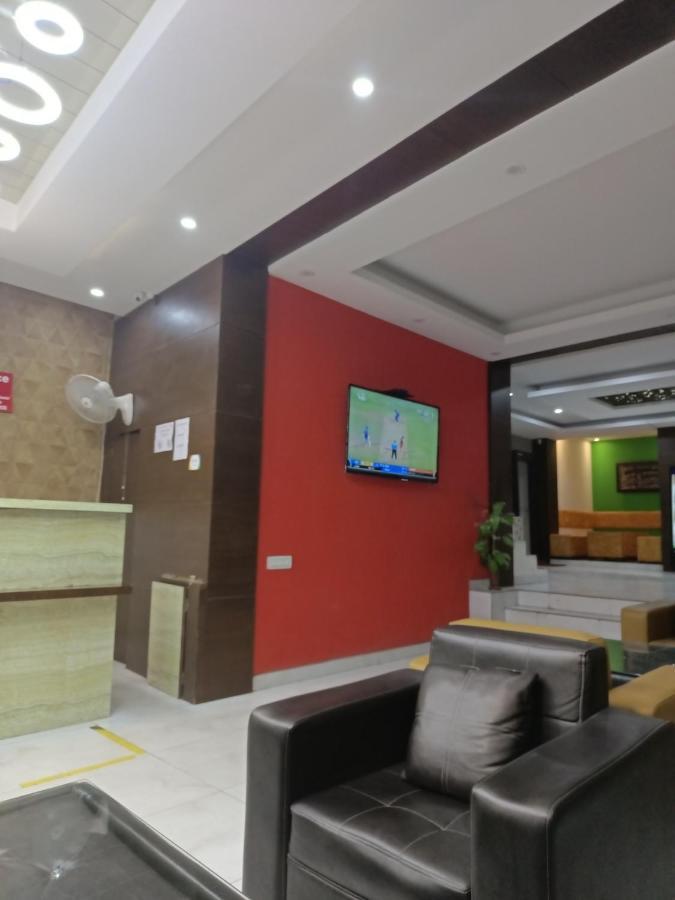 Hotel Star Inn Suite - Delhi Airport Nueva Delhi Exterior foto